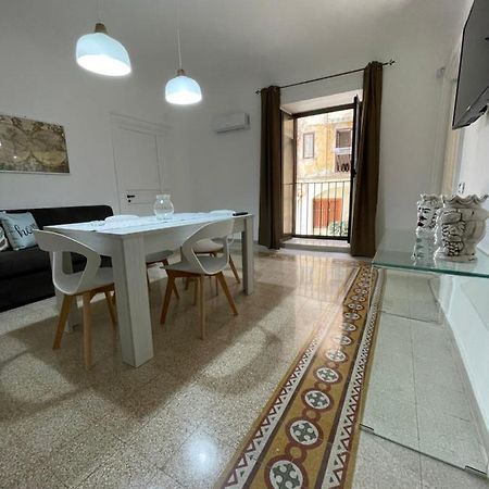 Apartamento Dimora Sant Agostino Luxury Maximum Theater Palermo Exterior foto